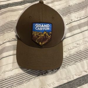 Columbia hat Flexfit size OS Grand Canyon Insignia with mesh back